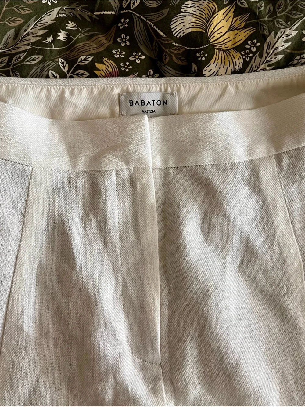 Aritzia Light Birch Wide Leg Pants